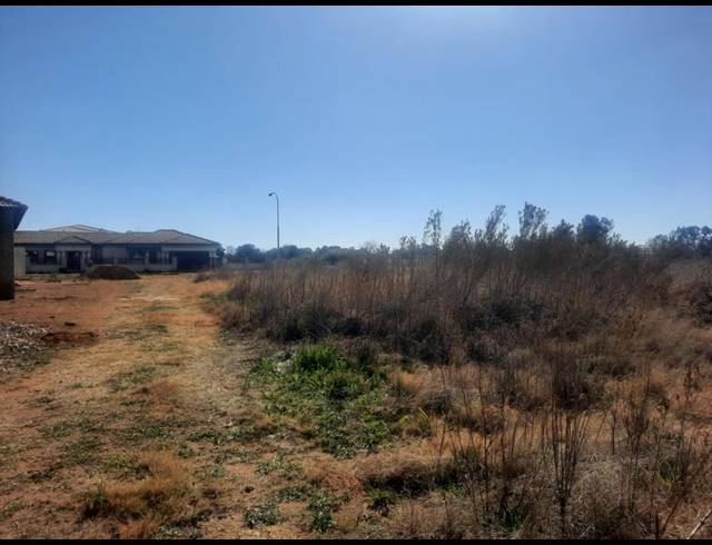 LAND FOR SALE IN KOOKRUS